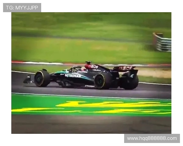 F1赛季风云再起多支车队技术革新引发赛道激烈竞争格局升级态势 F1赛季风云再起多支车队技术革新引发赛道激烈竞争格局升级态势