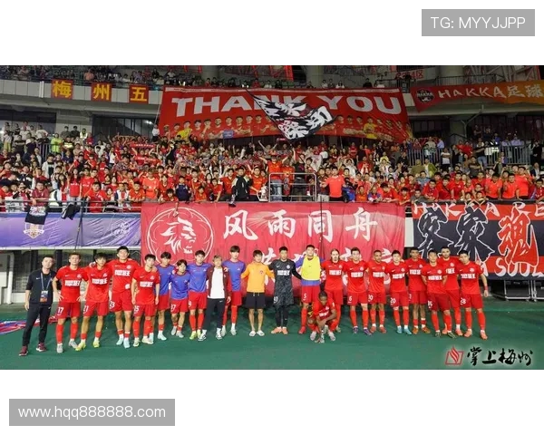 中国足球联赛新赛季揭幕战精彩纷呈 各队实力对比引发广泛关注 中国足球联赛新赛季揭幕战精彩纷呈 各队实力对比引发广泛关注