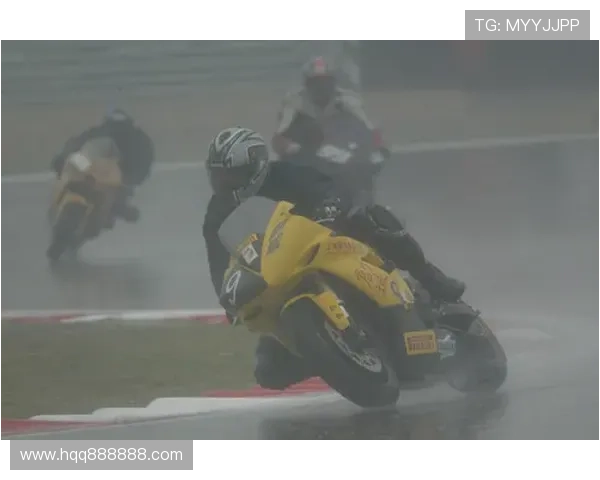 摩托车大奖赛赛场激战升级新赛季车手竞争格局前瞻热点观察动态汇